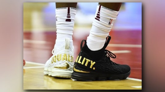 Lebron 15 in on sale game